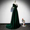 Chic / Belle Vert Foncé Velour Robe De Soirée 2020 Princesse Transparentes Encolure Dégagée Manches Courtes Perlage Train De Balayage Volants Dos Nu Robe De Ceremonie