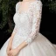 High-end Champagne Genomskinliga Bröllopsklänningar 2020 Balklänning Fyrkantig Ringning 3/4 ärm Halterneck Pierced Appliqués Spets Chapel Train Ruffle