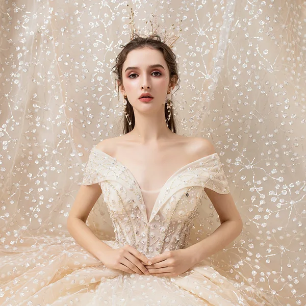 Luxe Champagne Robe De Mariée 2020 Robe Boule De l'épaule Manches Courtes Dos Nu Perlage Glitter Paillettes Tulle Royal Train Volants