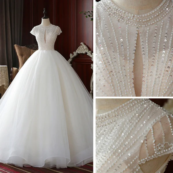 High-end Champagne Outdoor / Garden Wedding Dresses 2020 Ball Gown Scoop Neck Short Sleeve Backless Handmade Beading Floor-Length / Long Ruffle