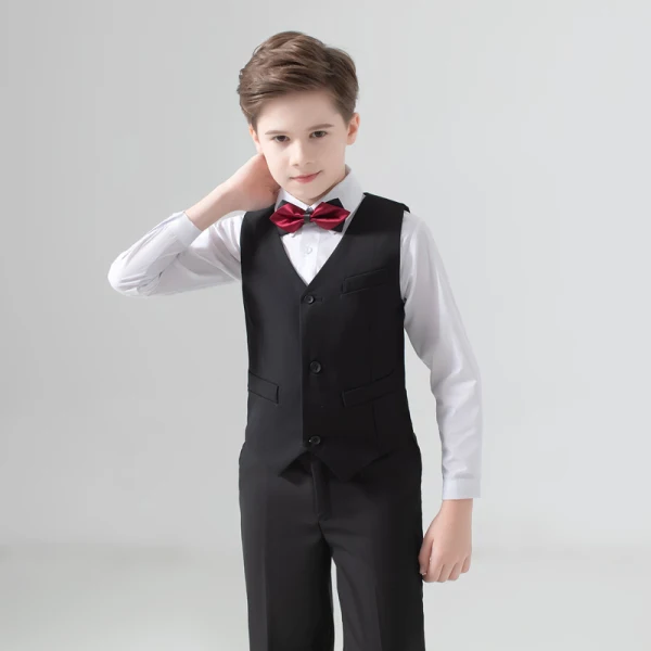 Simple Bordeaux Cravate Noire Costumes De Mariage pour garçons 2020