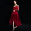 High Low Burgundy Homecoming Graduation Dresses 2019 A-Line / Princess Off-The-Shoulder Short Sleeve Spotted Tulle Asymmetrical Ruffle Backless Formal Dresses