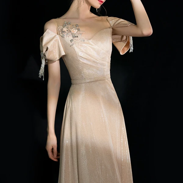 Bling Bling Champagne Robe De Soirée 2019 Princesse Encolure Dégagée Noeud Manches Courtes Perlage Gland Faux Diamant Ceinture Longue Volants Dos Nu Glitter Robe De Ceremonie
