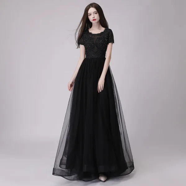 Affordable Black Prom Dresses 2018 A-Line / Princess Scoop Neck Short Sleeve Appliques Lace Beading Floor-Length / Long Ruffle Backless Formal Dresses