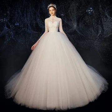 Abordable Blanche Jardin Extérieur Transparentes Robe De Mariée 2020 Robe Boule Col Haut 3 4 Manches Perlage Perle Train De Balayage Volants