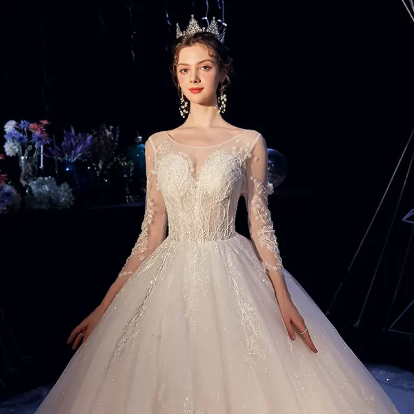 Illusion Ivoire Transparentes Robe De Mariée 2020 Princesse Encolure Dégagée 3/4 Manches Dos Nu Glitter Tulle Appliques En Dentelle Perlage Cathedral Train Volants