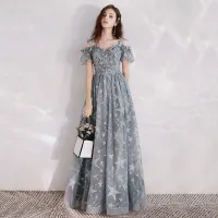 Hermoso Gris Vestidos de noche 2020 A-Line / Princess Spaghetti Straps Hinchado Manga Corta Glitter Estrella Apliques Con Encaje Largos Ruffle Sin Espalda Vestidos Formales
