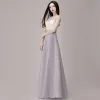 Affordable Silver Pierced Evening Dresses  2018 A-Line / Princess Scoop Neck Sleeveless Pearl Rhinestone Sash Floor-Length / Long Formal Dresses