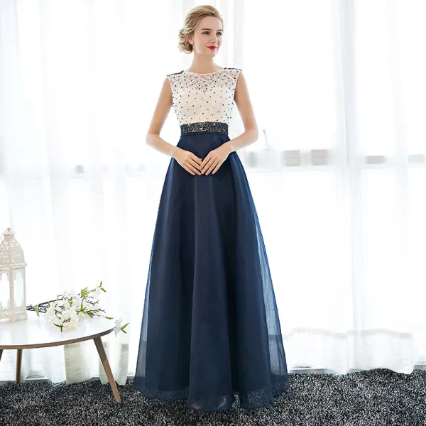 Affordable Silver Pierced Evening Dresses  2018 A-Line / Princess Scoop Neck Sleeveless Pearl Rhinestone Sash Floor-Length / Long Formal Dresses