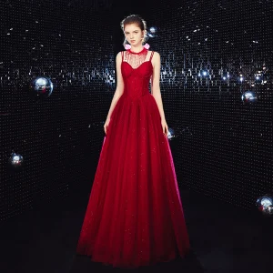 Élégant Bordeaux Robe De Soirée 2020 Princesse Bretelles Spaghetti Sans Manches Glitter Tulle Perlage Longue Volants Dos Nu Robe De Ceremonie