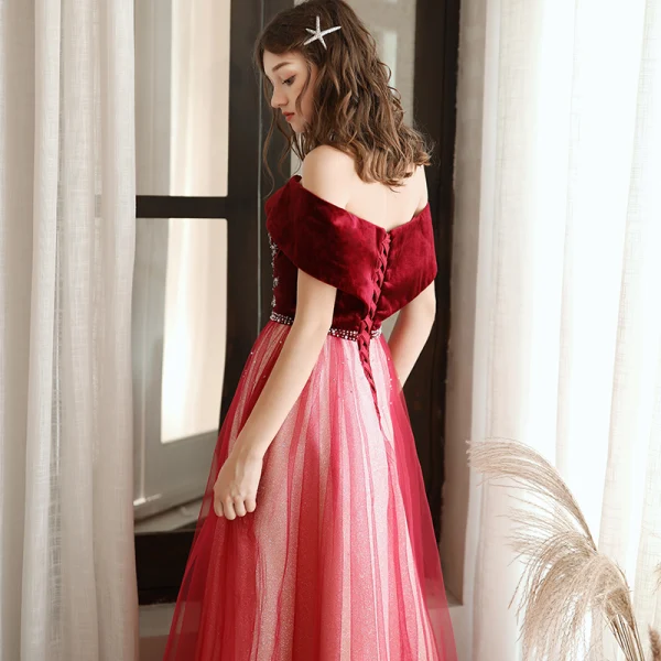 Chic / Beautiful Red Suede Evening Dresses  2020 A-Line / Princess Off-The-Shoulder Short Sleeve Beading Glitter Tulle Floor-Length / Long Ruffle Backless Formal Dresses