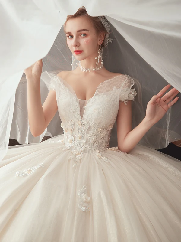 Chic / Beautiful Ivory Wedding Dresses 2020 Ball Gown Off-The-Shoulder Short Sleeve Backless Glitter Organza Appliques Lace Beading Chapel Train Ruffle