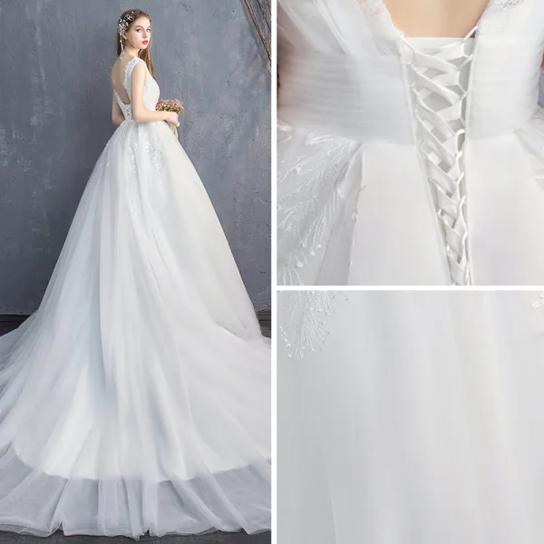 Prisvärd Elfenben Bröllopsklänningar 2019 Imperium V-Hals Ärmlös Halterneck Appliqués Spets Chapel Train Ruffle