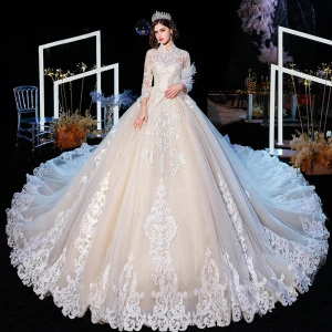 Vintage Champán Vestidos De Novia 2020 Ball Gown Cuello Alto 3 4 Ærmer Traspasado Apliques Con Encaje Glitter Tul Cathedral Train