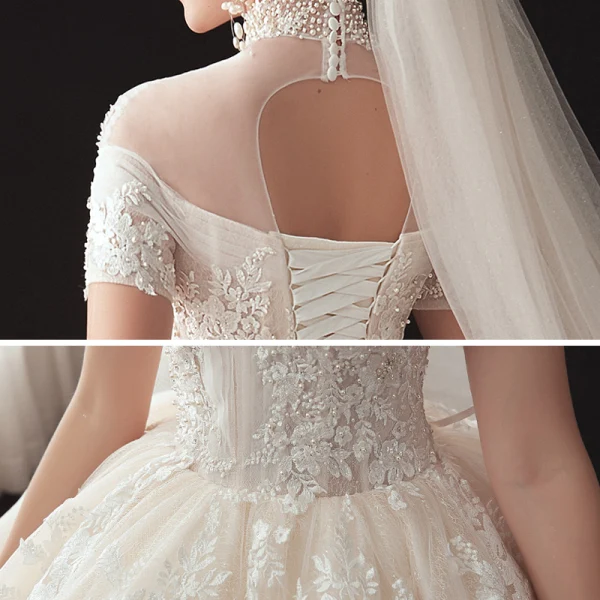 Vintage / Originale Champagne Transparentes Robe De Mariée 2020 Robe Boule Col Haut Manches Courtes Dos Nu Glitter Tulle Appliques En Dentelle Perlage Chapel Train Volants