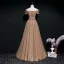 Beste Braun Abendkleider 2020 A Linie Off Shoulder Kurze Ärmel Perlenstickerei Stoffgürtel Lange Rüschen Rückenfreies Festliche Kleider