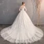Abordable Ivoire Percé Robe De Mariée 2019 Robe Boule Encolure Carrée 3/4 Manches Dos Nu Étoile Appliques En Dentelle Cathedral Train