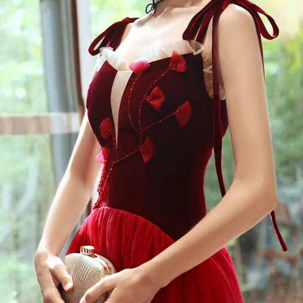 Élégant Rouge Daim Robe De Soirée 2020 Princesse Bretelles Spaghetti Transparentes Col v profond Sans Manches Appliques Fleur Perlage Longue Volants Dos Nu Robe De Ceremonie