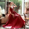 Élégant Rouge Satin Robe De Soirée 2020 Princesse Transparentes Col v profond Sans Manches Perlage Longue Volants Dos Nu Robe De Ceremonie