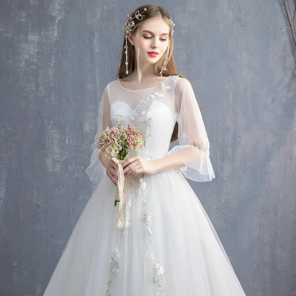 Erschwinglich Ivory / Creme Durchsichtige Brautkleider / Hochzeitskleider 2019 A Linie Rundhalsausschnitt Geschwollenes 3/4 Ärmel Rückenfreies Applikationen Spitze Kathedrale Schleppe Rüschen