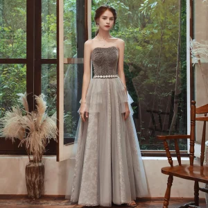Rimelig Grå Selskapskjoler 2020 Prinsesse Kjæreste Uten Ermer Glitter Polyester Appliques Blonder Sash Lange Buste Ryggløse Formelle Kjoler