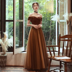 Chic Belle Marron Robe De Soirée 2020 Princesse De L 039 Épaule Manches Courtes Perlage Glitter Polyester Faux Diamant Ceinture Longue Dos Nu Robe De Ceremonie