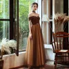 Piękne Brązowy Sukienki Wieczorowe 2020 Princessa Przy Ramieniu Kótkie Rękawy Frezowanie Cekinami Poliester Rhinestone Szarfa Długie Bez Pleców Sukienki Wizytowe