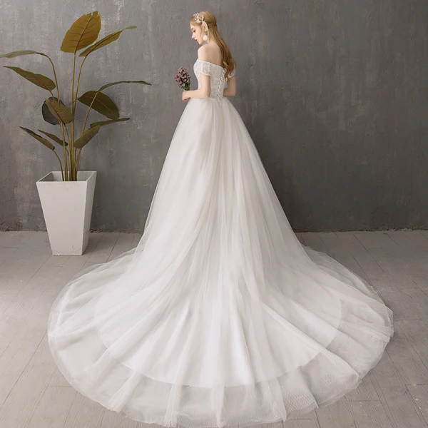 Modest / Simple Affordable Ivory Wedding Dresses 2019 A-Line / Princess Off-The-Shoulder Short Sleeve Backless Appliques Lace Chapel Train Ruffle