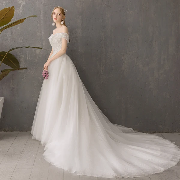 Modest / Simple Affordable Ivory Wedding Dresses 2019 A-Line / Princess Off-The-Shoulder Short Sleeve Backless Appliques Lace Chapel Train Ruffle