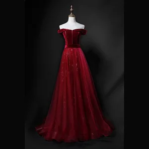 Chic Belle Bordeaux Daim Robe De Bal 2018 Princesse De L Épaule Manches Courtes Ceinture Appliques En Dentelle Train De Balayage Volants Dos Nu Robe De Ceremonie