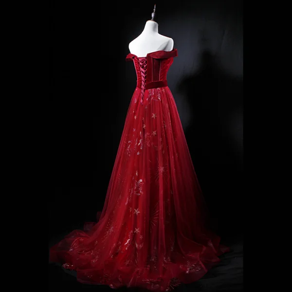 Chic / Beautiful Burgundy Suede Prom Dresses 2018 A-Line / Princess Off-The-Shoulder Short Sleeve Sash Appliques Lace Sweep Train Ruffle Backless Formal Dresses