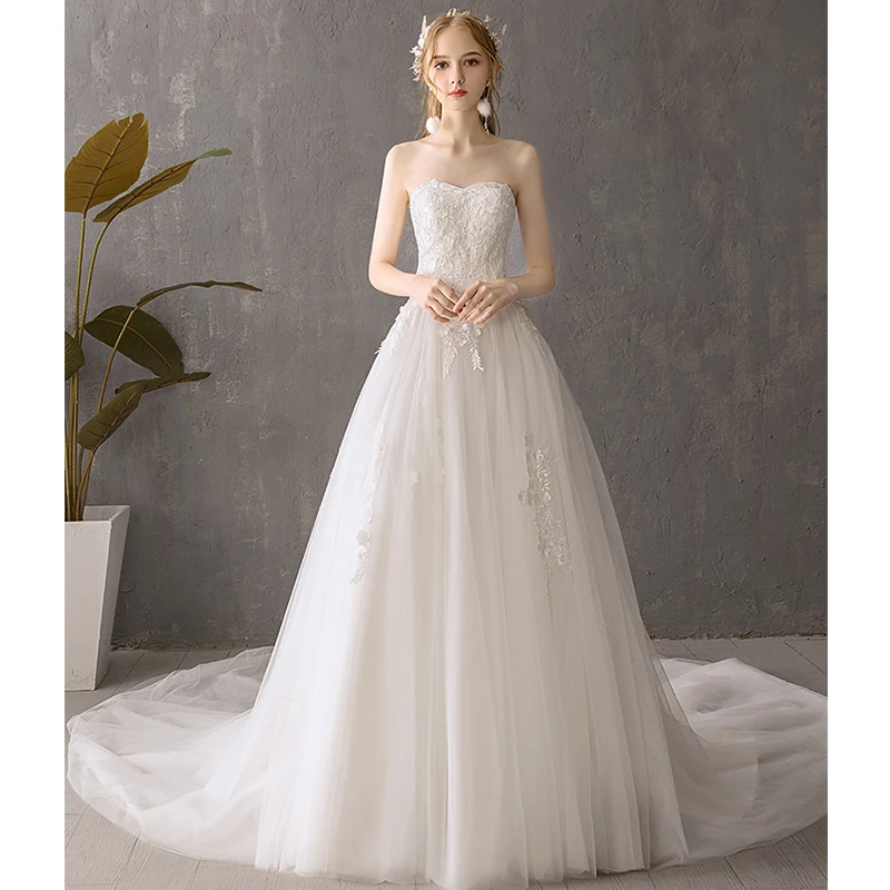 Rabatt Elfenben Brudekjoler 2019 Prinsesse Kjæreste Uten Ermer Ryggløse Appliques Blonder Chapel Train Buste