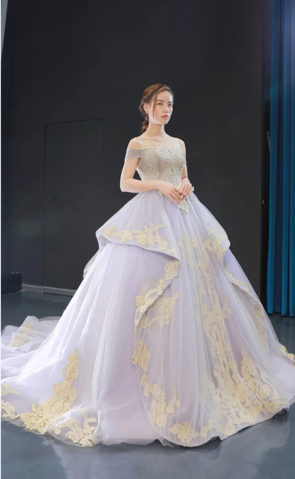 High-end Lavender Evening Dresses  2023 A-Line / Princess Off-The-Shoulder Short Sleeve Gold Appliques Lace Beading Court Train Ruffle Backless Formal Dresses