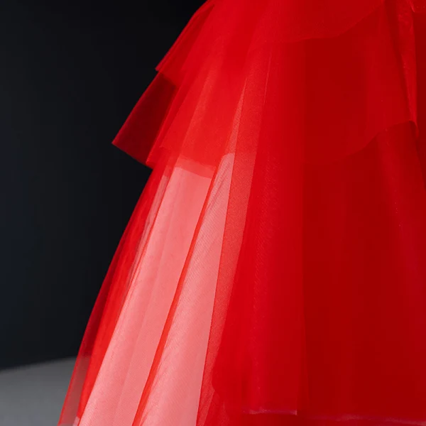Two Tone White Red Bridal Wedding Dresses 2023 Ball Gown Off-The-Shoulder Short Sleeve Backless Beading Court Train Ruffle