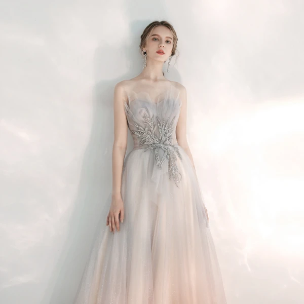 Elegant Grå Gradient-Farge Perle Rosa Selskapskjoler 2020 Prinsesse Kjæreste Uten Ermer Appliques Blonder Glitter Tyll Beading Lange Buste Ryggløse Formelle Kjoler