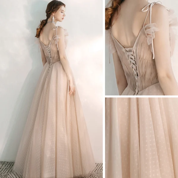 Chic / Belle Champagne Robe De Soirée 2020 Princesse Bretelles Spaghetti V-Cou Sans Manches Tachetée Tulle Appliques En Dentelle Perlage Longue Volants Dos Nu Robe De Ceremonie
