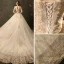 Abordable Champagne Robe De Mariée 2019 Robe Boule De l'épaule 3/4 Manches Dos Nu Glitter Appliques En Dentelle Chapel Train Volants