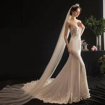 Sexy Ivoire Légère La Mariée Robe De Mariée 2020 Trompette Sirène Bretelles Spaghetti Sans Manches Dos Nu Appliques En Dentelle Perlage Chapel Train Volants