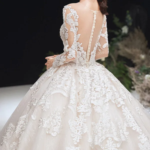 Luxe Champagne Transparentes Robe De Mariée 2020 Robe Boule Encolure Dégagée 3/4 Manches Fait main Perlage Glitter Tulle Appliques En Dentelle Royal Train Volants