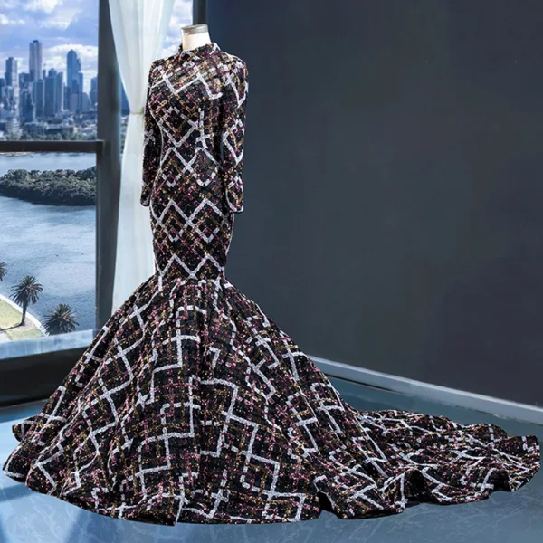Atemberaubend Schwarz Festzug Abendkleider 2023 Meerjungfrau Stehkragen Lange Ärmel Perlenstickerei Glanz Polyester Kapelle-Schleppe Rüschen Rückenfreies Festliche Kleider
