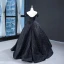 Scintillantes Noire Robe De Bal 2023 Robe Boule De l'épaule Détachable Manches Courtes Paillettes Perlage Train De Balayage Volants Dos Nu Robe De Ceremonie