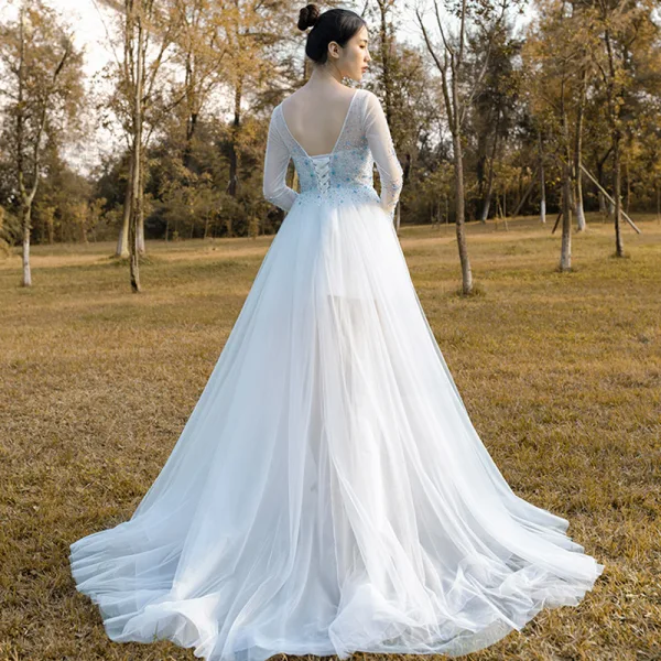 Haut de Gamme Blanche Bleu Ciel Transparentes Robe De Soirée 2023 Princesse Encolure Carrée Manches Longues Perlage Train De Balayage Dos Nu Robe De Ceremonie
