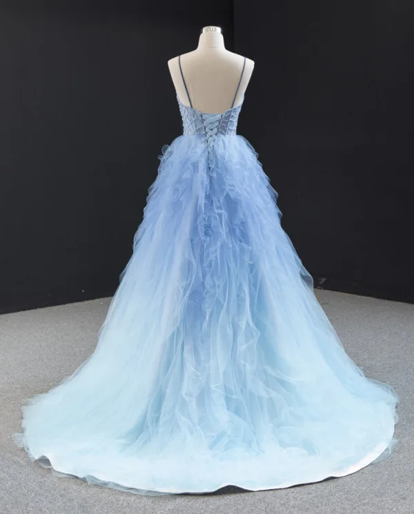 Fabuleux Bleu Ciel Robe De Bal 2023 Princesse Bretelles Spaghetti Sans Manches Perlage Train De Balayage Volants Dos Nu Robe De Ceremonie
