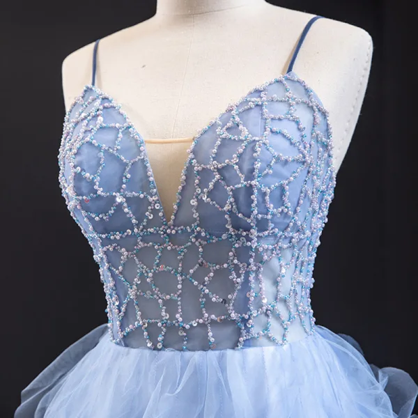 Fabuleux Bleu Ciel Robe De Bal 2023 Princesse Bretelles Spaghetti Sans Manches Perlage Train De Balayage Volants Dos Nu Robe De Ceremonie