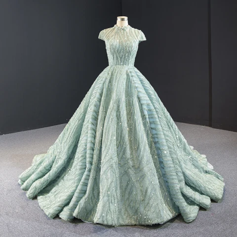 Glamourös Salbeigrün Ballkleider 2023 Ballkleid Durchsichtige Stehkragen Kurze Ärmel Handgefertigt Perlenstickerei Kapelle-Schleppe Rückenfreies Festliche Kleider