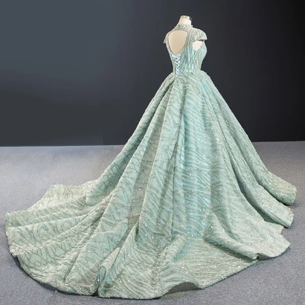 Glamour Vert Cendré Robe De Bal 2023 Robe Boule Transparentes Col Haut Manches Courtes Fait main Perlage Chapel Train Dos Nu Robe De Ceremonie