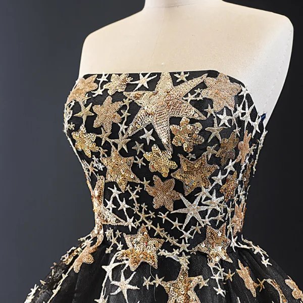 Haut de Gamme Noire Robe De Bal 2023 Robe Boule Bustier Sans Manches Étoile Appliques En Dentelle Paillettes Tribunal Train Dos Nu Robe De Ceremonie