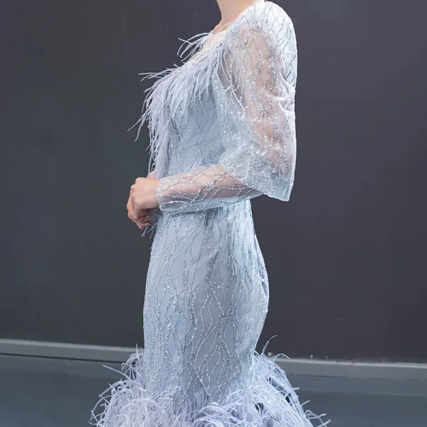 Luxe Gris Robe De Soirée 2023 Trompette / Sirène Transparentes Col v profond Gonflée Manches Longues Plumes Perlage Glitter Tulle Tribunal Train Volants