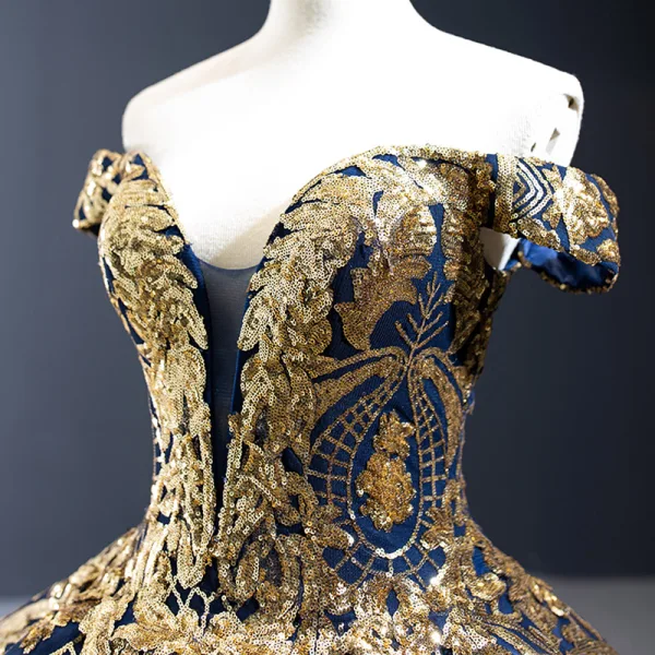 Luxury / Gorgeous Quinceañera Navy Blue Prom Dresses 2023 Ball Gown Off-The-Shoulder Deep V-Neck Short Sleeve Gold Appliques Sequins Floor-Length / Long Ruffle Backless Formal Dresses