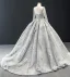 Haut de Gamme Gris Transparentes Robe De Bal 2023 Robe Boule Encolure Carrée Manches Longues Appliques En Dentelle Perlage Train De Balayage Volants Dos Nu Robe De Ceremonie